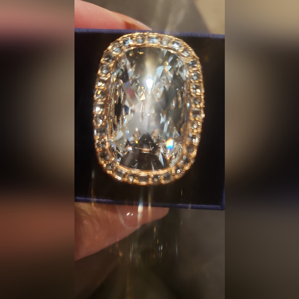 SWAROVSKI RING